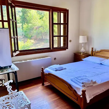 Emmanuela Villa Néos Pírgos