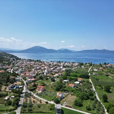 Emmanuela Villa Néos Pírgos